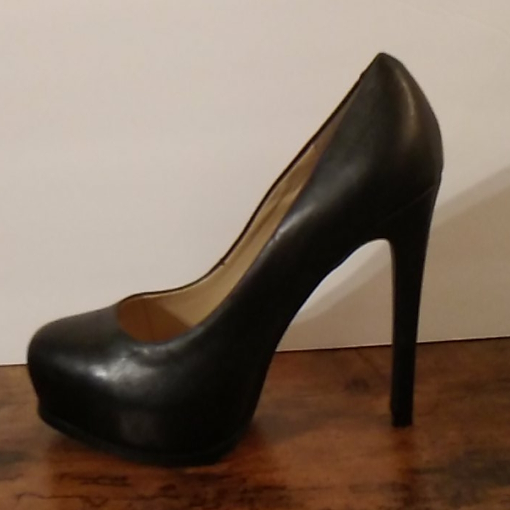 Kelsi by Kelsi Dagger Laurie leather pumps